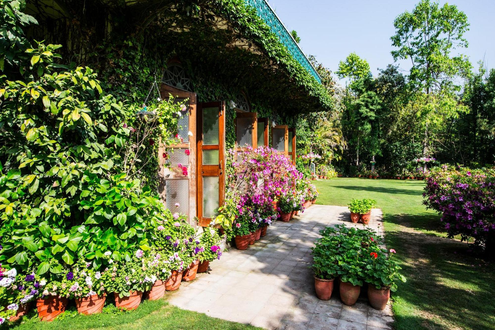 Shaheen Bagh - A Luxury Boutique Resort & Spa Rājpur 外观 照片